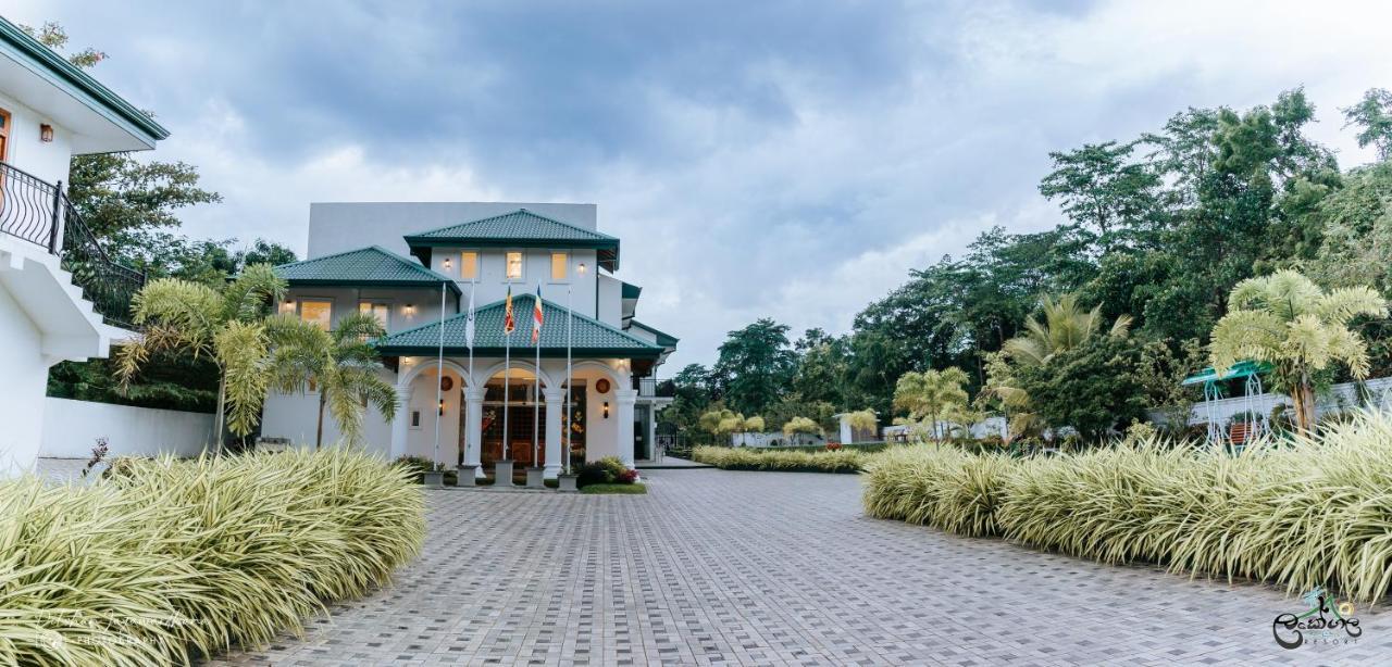 Lakegala Resort Matale Exterior photo